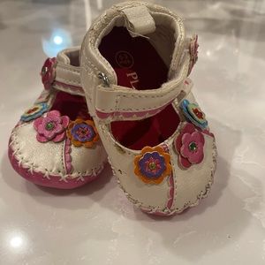 Baby girls crib shoes